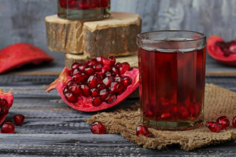 benefici del melograno